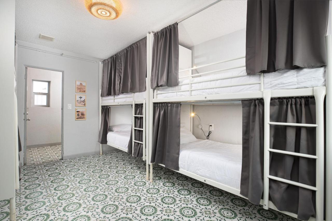 Bungalows Hostel Las Vegas Bagian luar foto